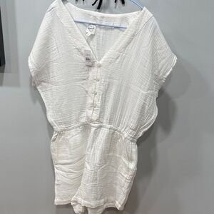 LOFT Beach White V-Neck Top